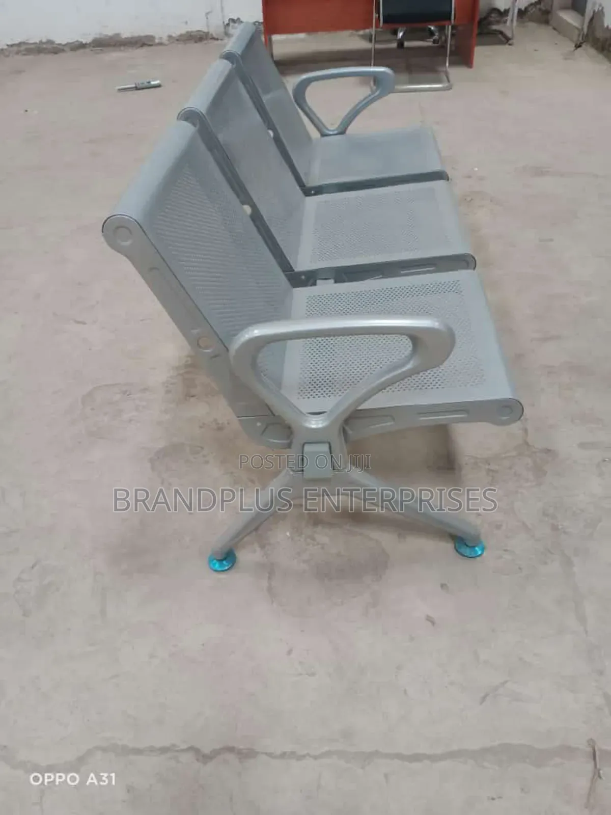 Unpadded Heavy-Duty Link Chair