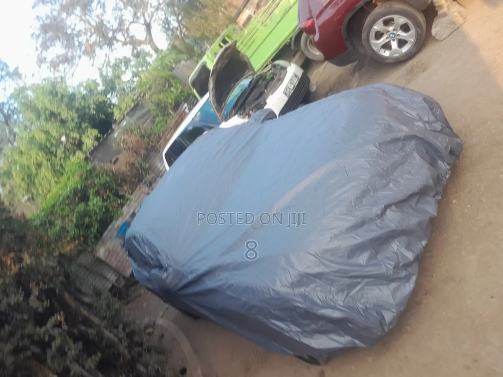 Premium Heavy-Duty Car Cover – Keeps Car Clean Protected