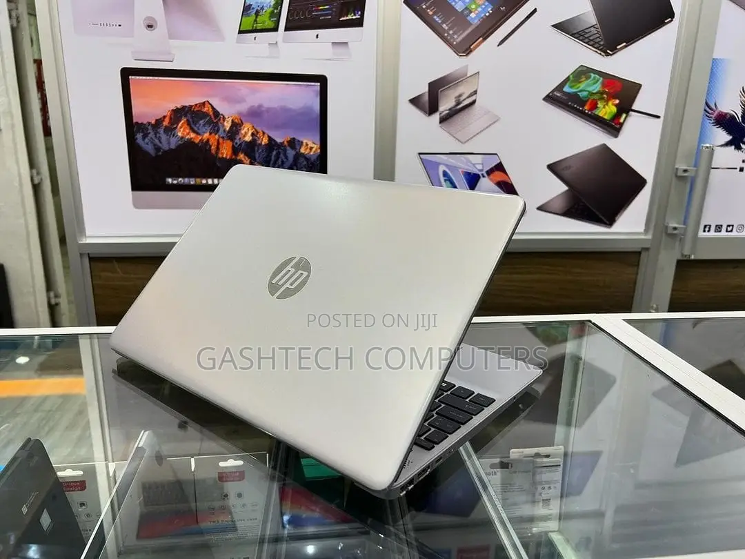 New Laptop HP 8GB Intel Celeron SSD 256GB