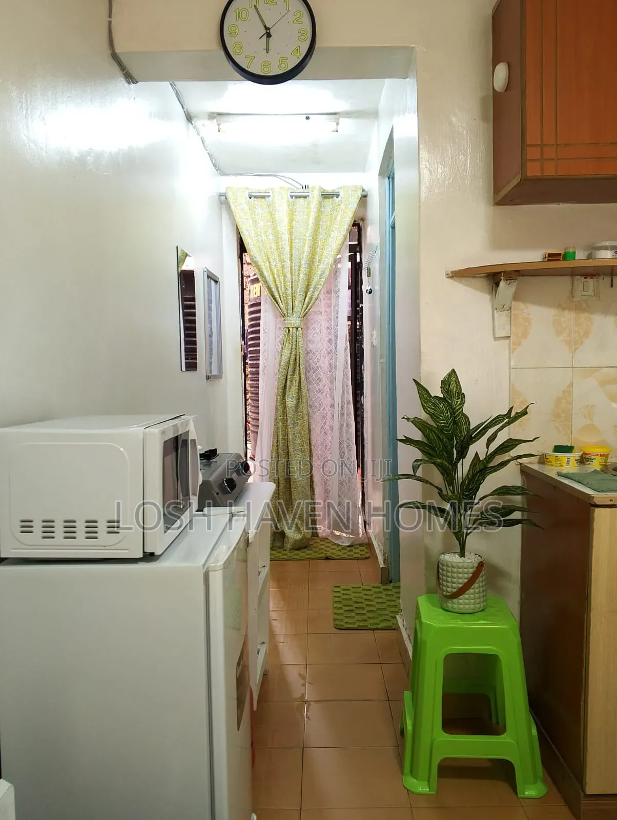 Elegant Lantern Green Studio Airbnb Along Thika Road (TRM)