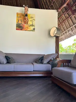 2br Holiday Cottage in Diani Beach: With a Swimming Pool