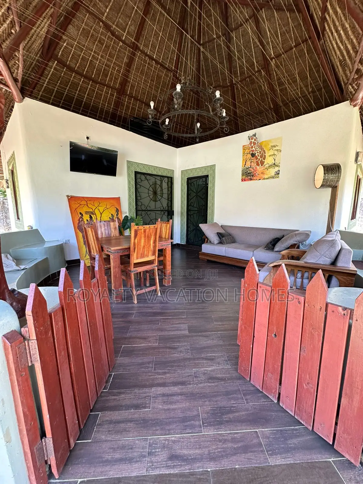 2br Holiday Cottage in Diani Beach: With a Swimming Pool