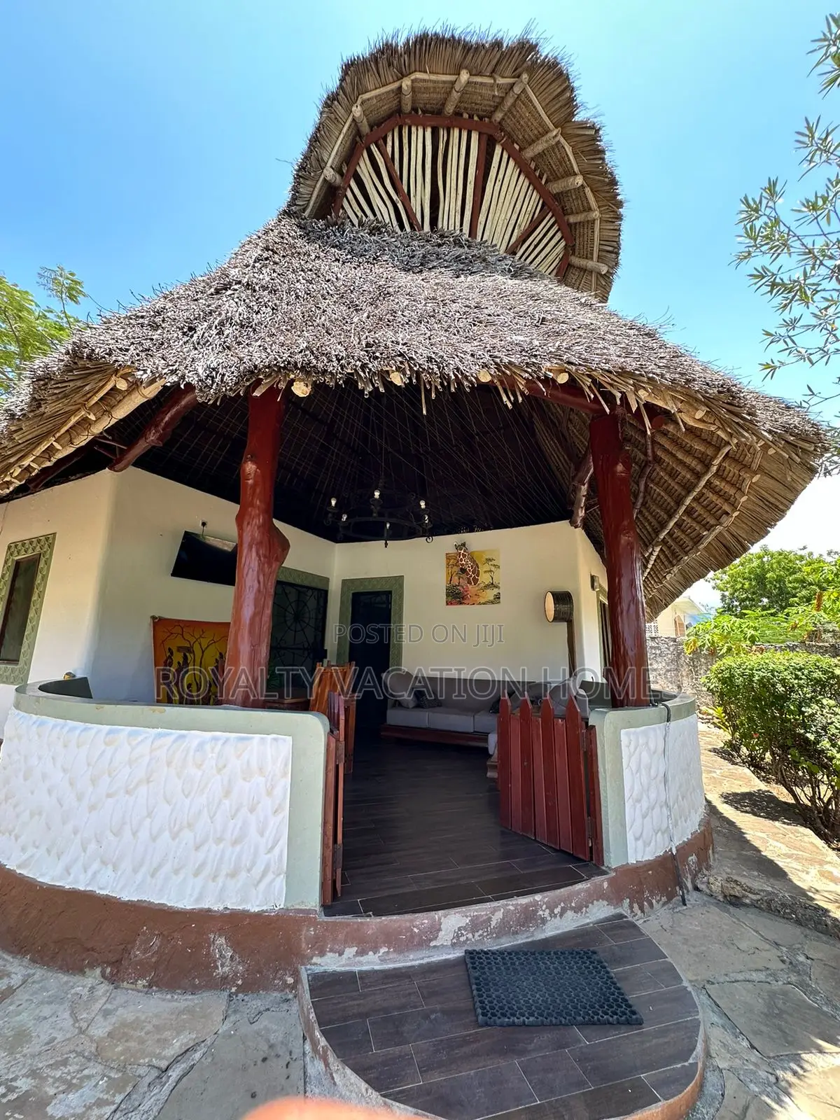 2br Holiday Cottage in Diani Beach: With a Swimming Pool