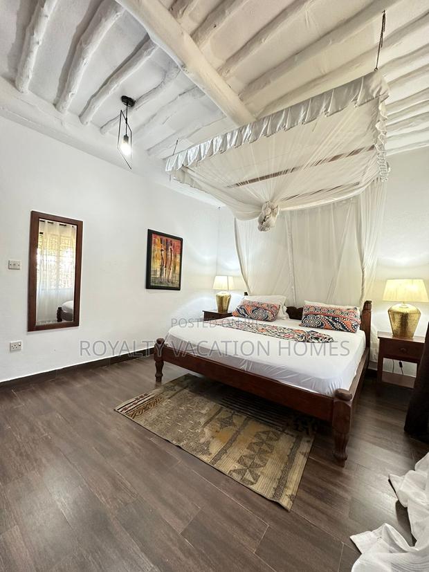 2br Holiday Cottage in Diani Beach: With a Swimming Pool - thumbnail 11