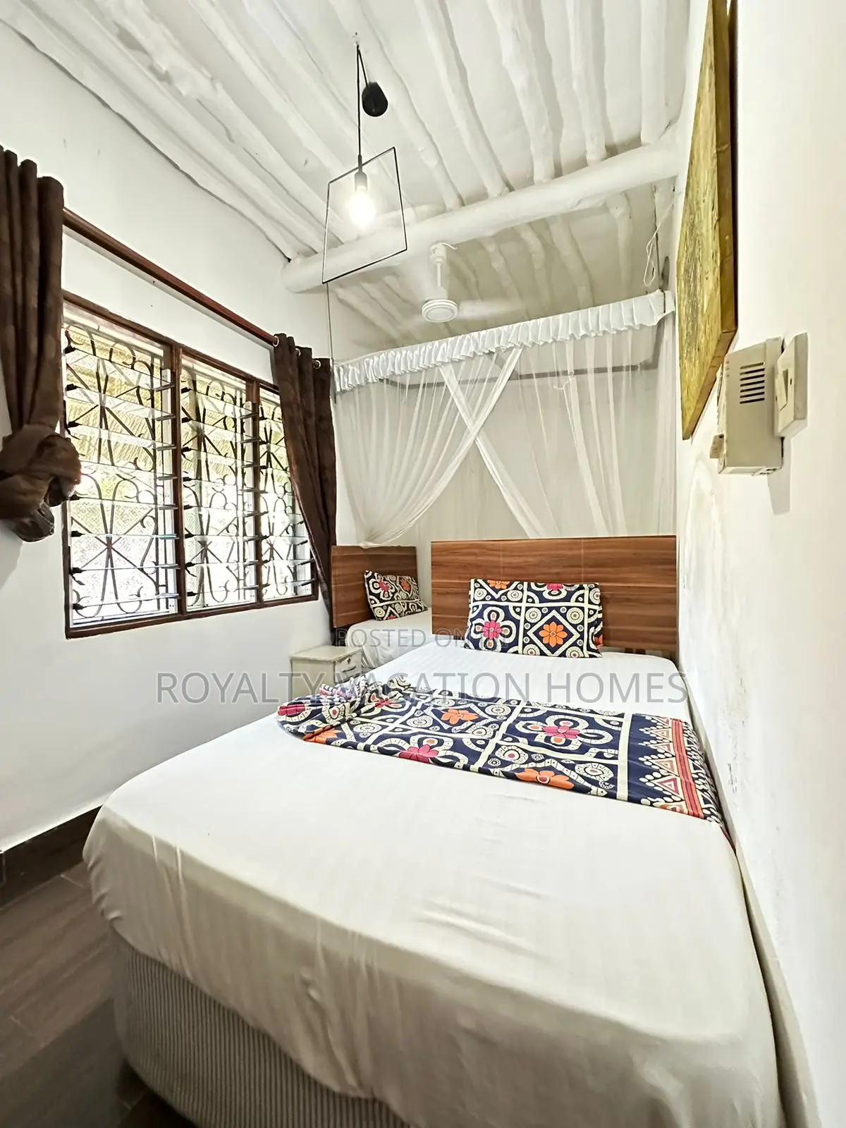 2br Holiday Cottage in Diani Beach: With a Swimming Pool