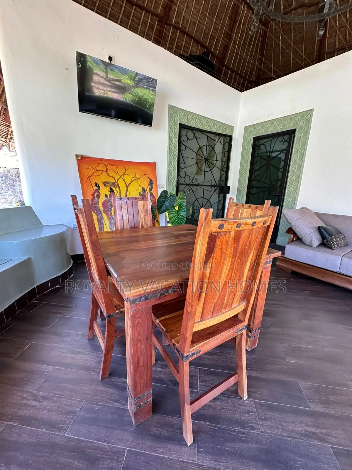 2br Holiday Cottage in Diani Beach: With a Swimming Pool