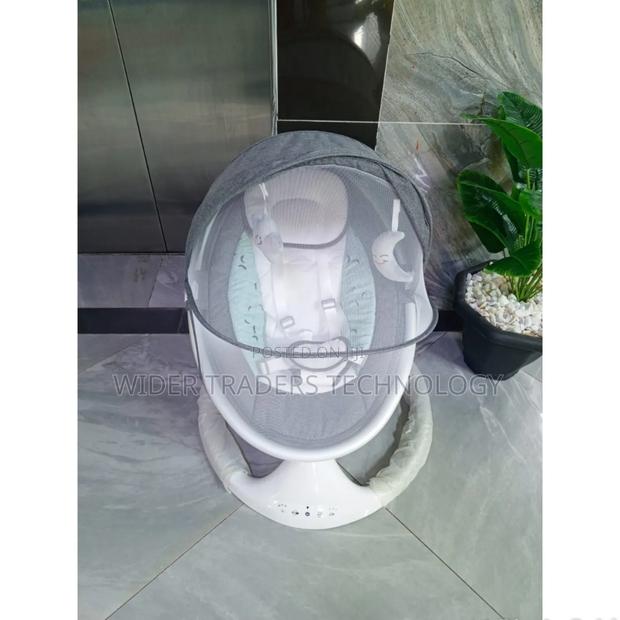Electric Swing With Melody 
Bluetooth Connection 
Detachable