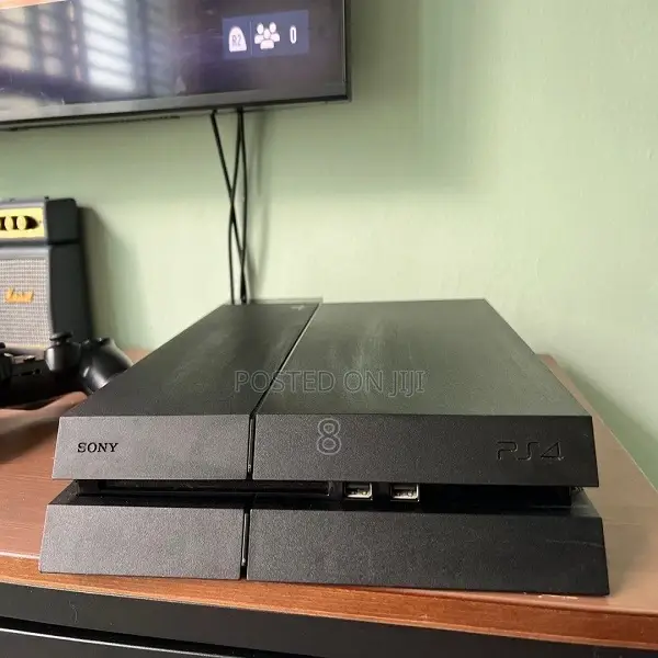 Sony PS4 Console With Stunning HD Graphics