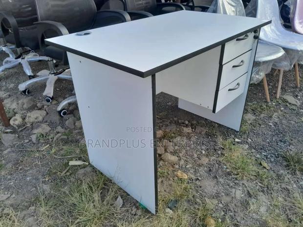 1m White Office/Study Desk