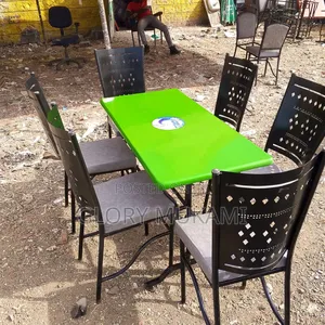 Green Restaurants Table Set