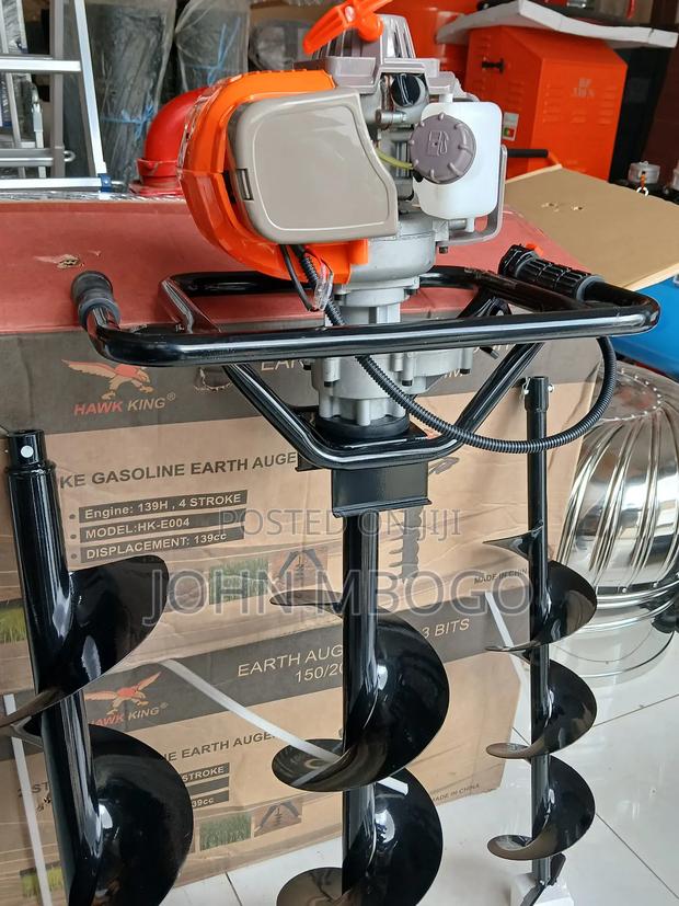 4 Stroke Earth Auger Machine - main view
