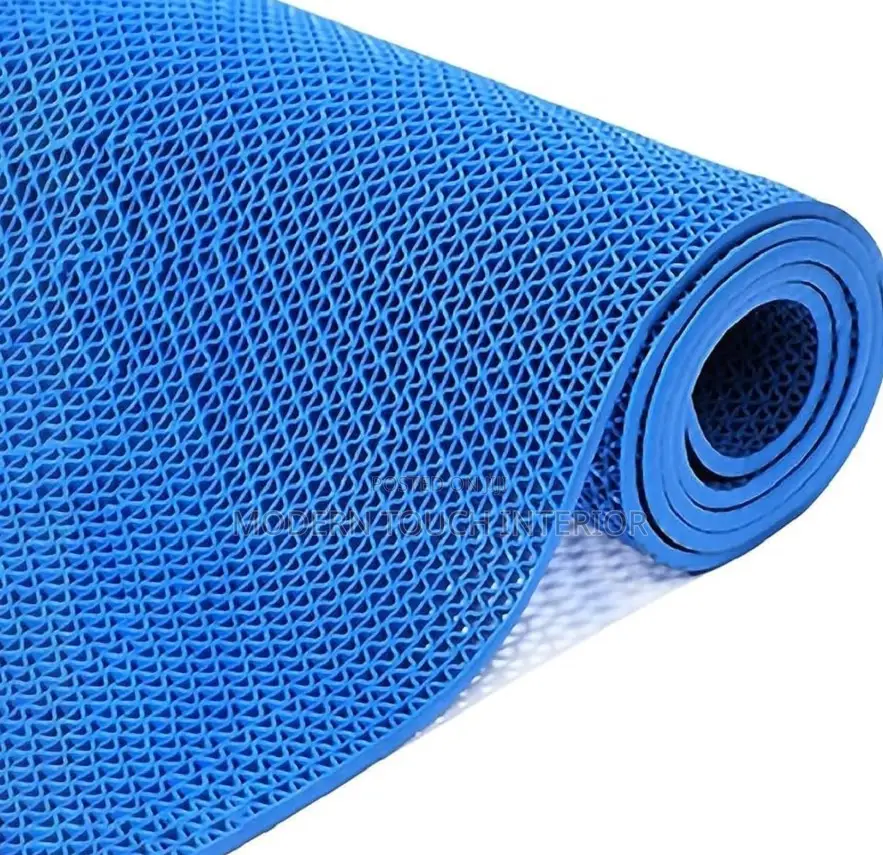 Modern PVC Perforated Spaghetti Carpet