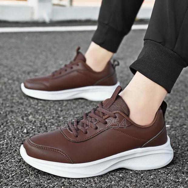 *Unisex Classic Sneakers **Colours: Coffee, Black* - thumbnail 4