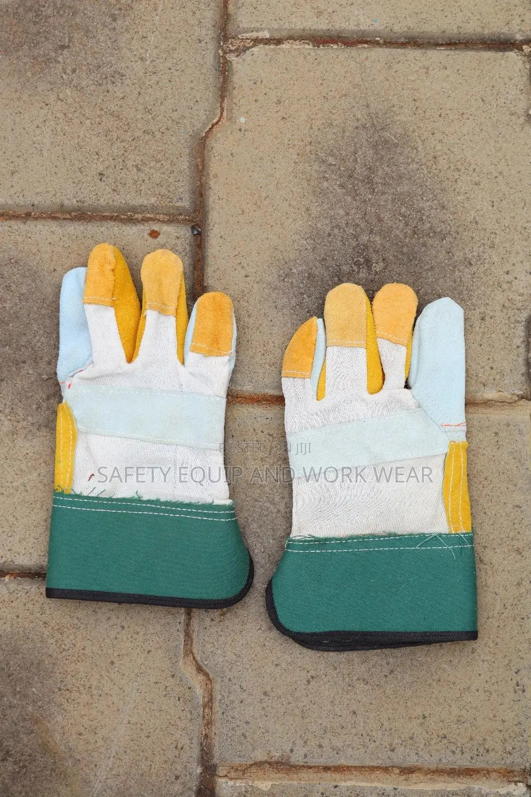 Short Leather Gloves