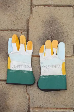 Short Leather Gloves