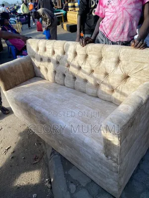 Styling Manicure Waiting Chairs