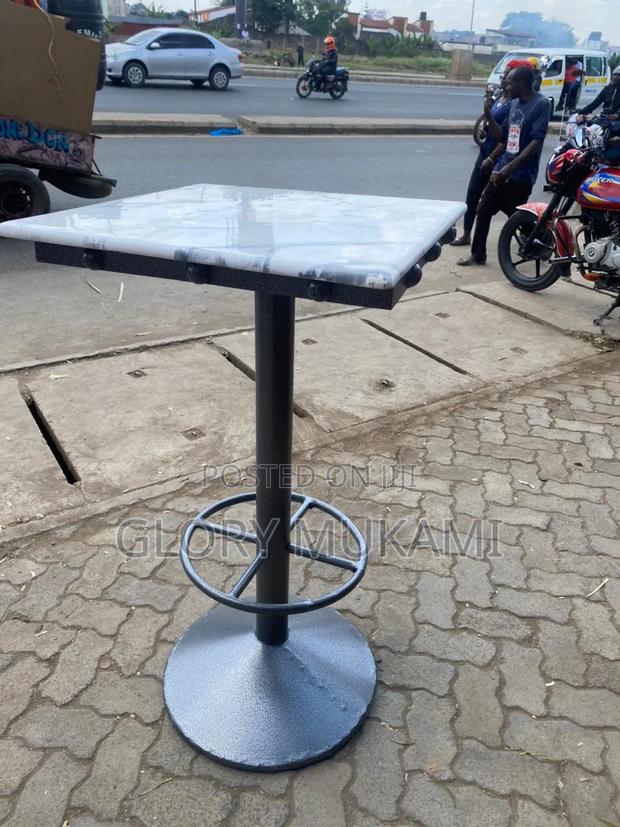 Marble High Table - thumbnail 3