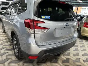 Subaru Forester 2018 Silver