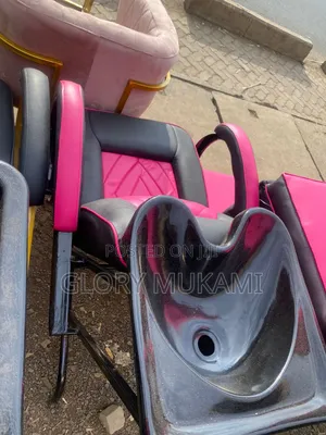 Pink Salon Sink Seat