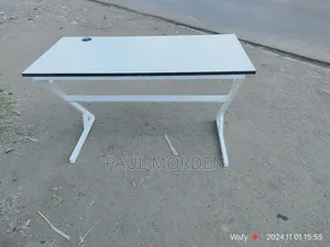 Metallic Stand Office Table Office Desk