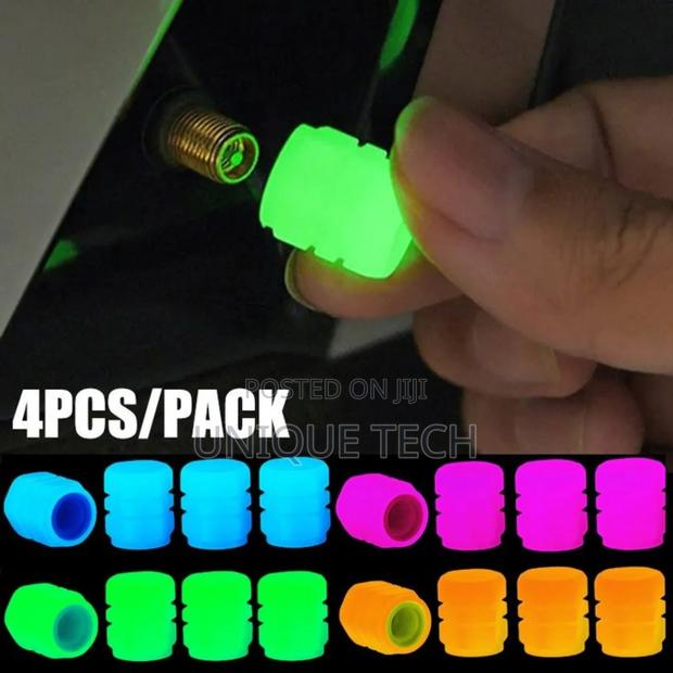 Illuminating Tyre Valve Caps - 4-piece Set,Red,Pink,Green