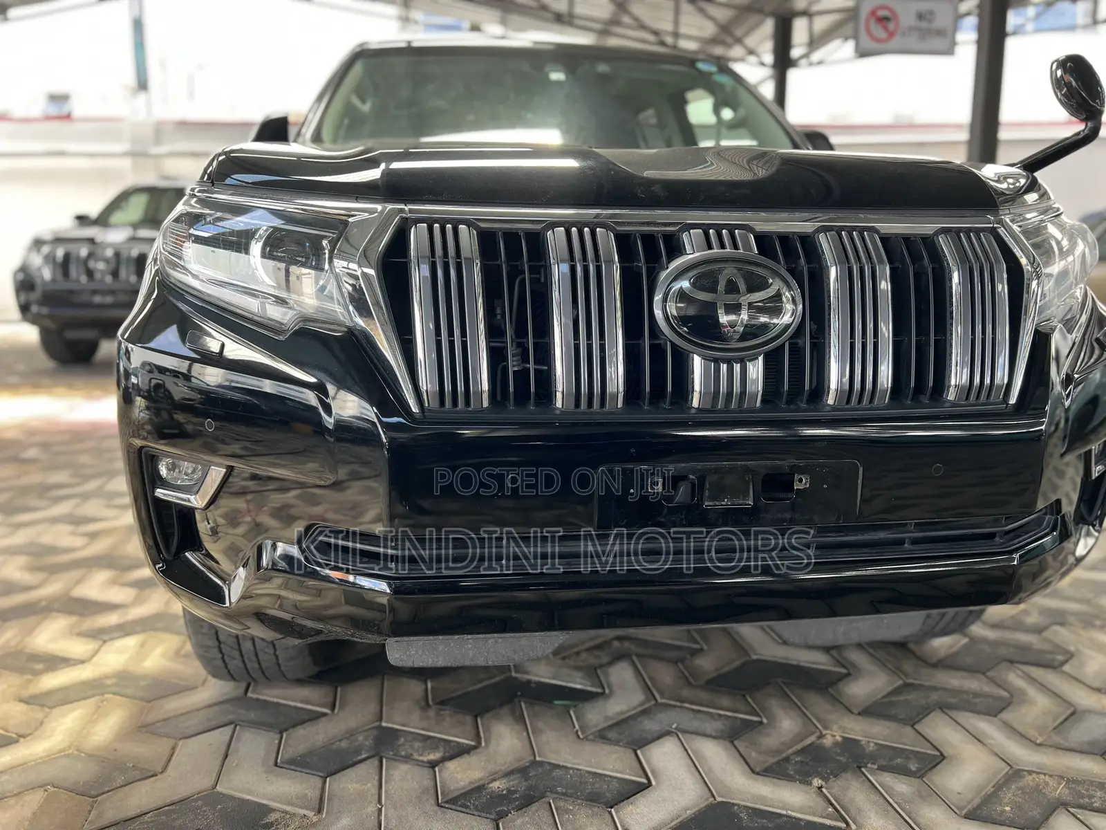 Toyota Land Cruiser 2018 Black