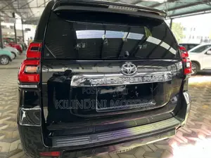 Toyota Land Cruiser 2018 Black