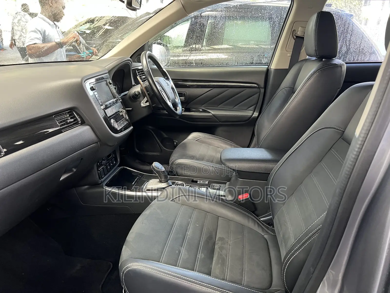 Mitsubishi Outlander 2019 Silver