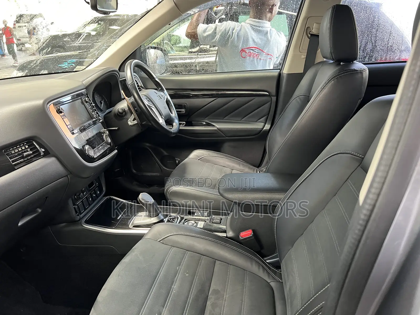 Mitsubishi Outlander 2019 Silver