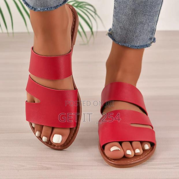 Ladies Leather Sandals - thumbnail 3