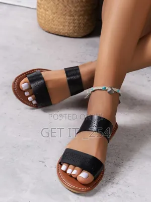 *Ladies Leather Sandals * *Sizes 41,42* R