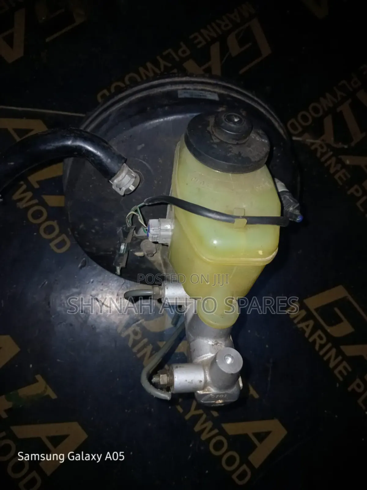 Brake Booster and Master Cylinder Hilux Millenium