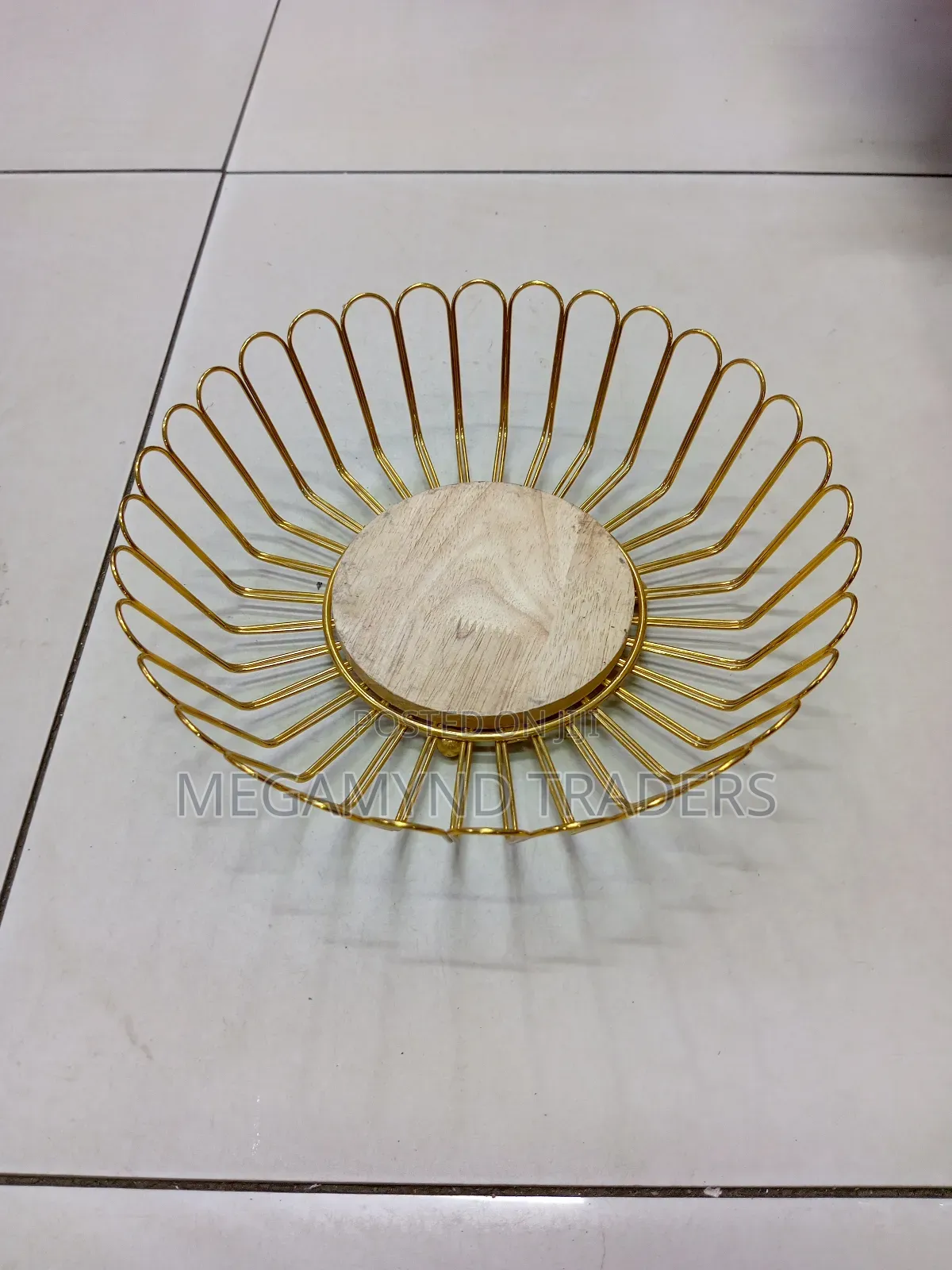 Golden Fruit Basket/Metal Fruit Basket
