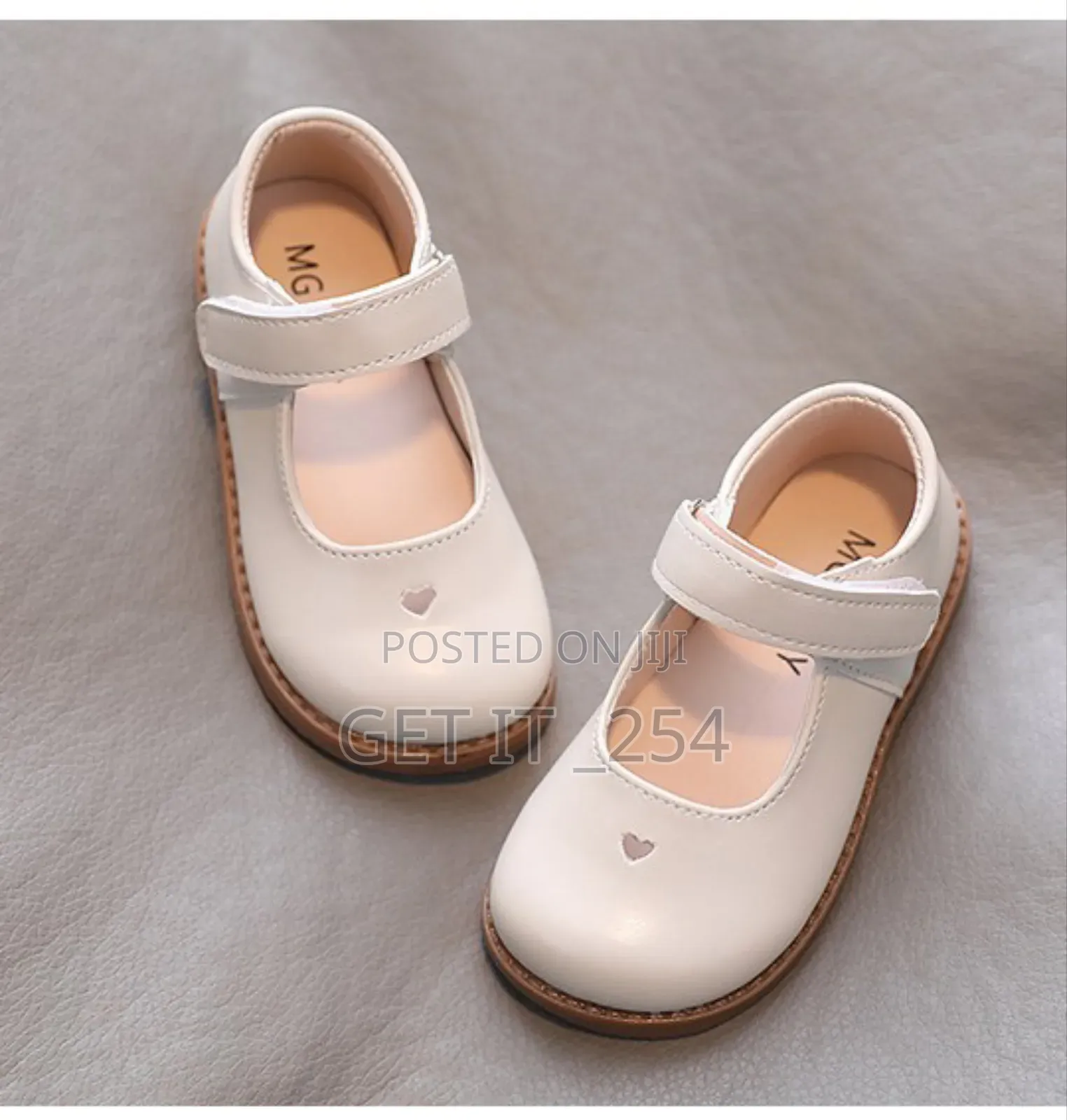 *Kids Fancy Flat Shoes*
*Sizes :21,22,23,25,29*