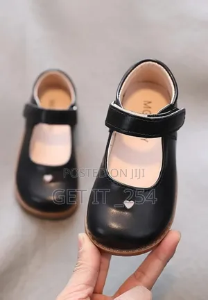 *Kids Fancy Flat Shoes*
*Sizes :21,22,23,25,29*