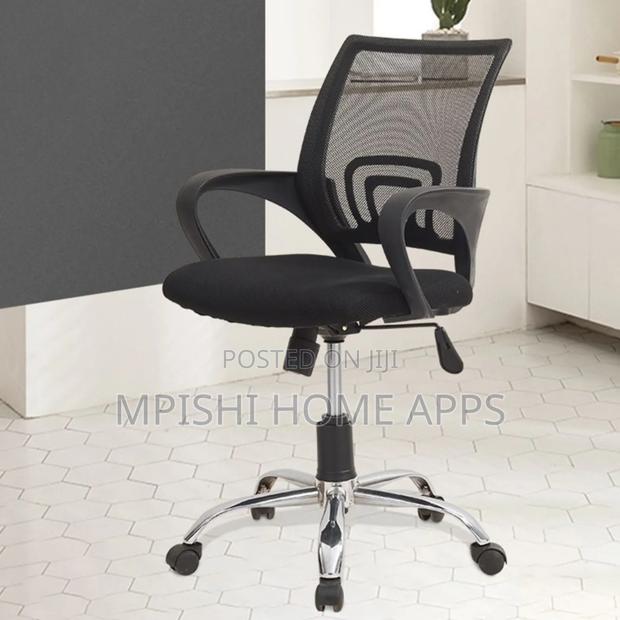 Mid-Back Office Chair