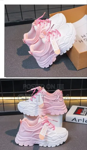 *Kids New Balance Sneaker*
*Sizes :21,22,23,24,25,26,