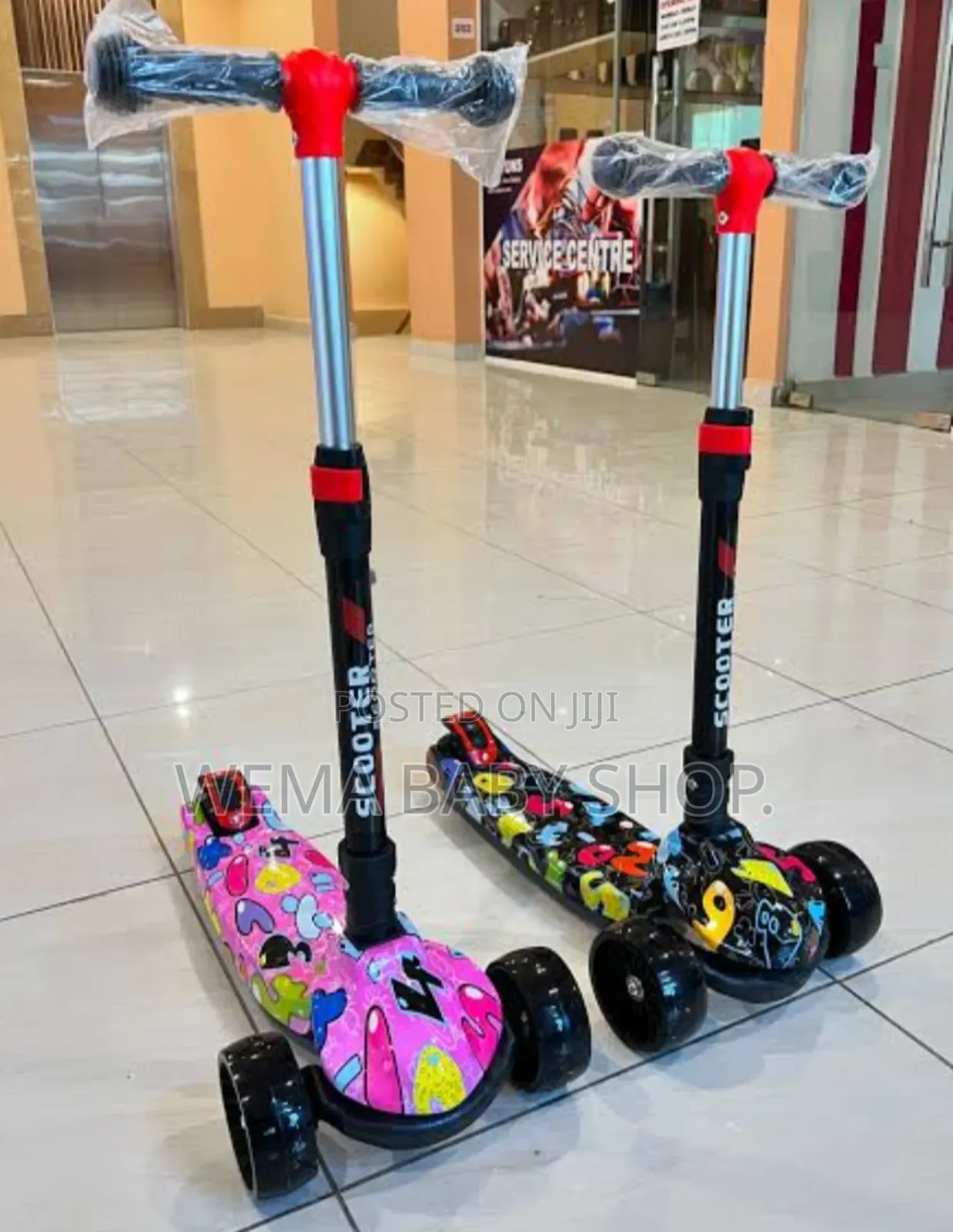 Grafiti Adjustable Kids Scooter With Music and Lights