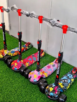 Grafiti Adjustable Kids Scooter With Music and Lights