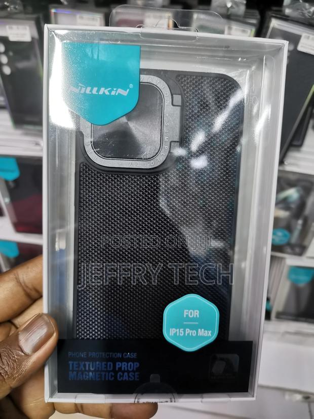 Nillkin Magnetic Magsafe Clear Cover for iPhone 15 Pro Max