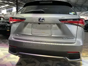 Lexus NX 2018 Gold