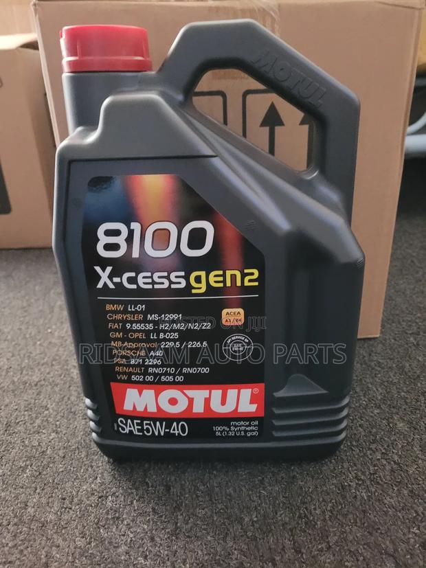 5w30 Motul Engine 100% Synthetic