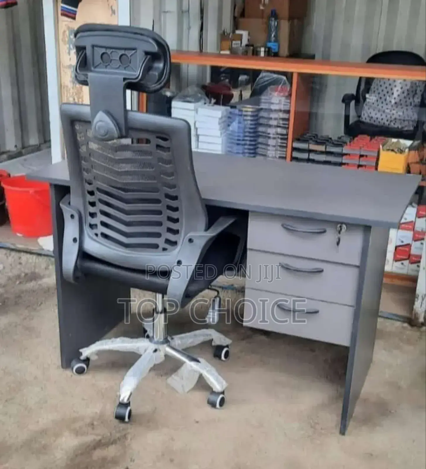 Gray 1.2m Table and Headrest Office Chair.