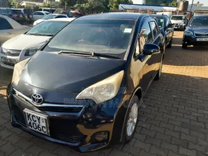 Toyota Ractis 2013 Black