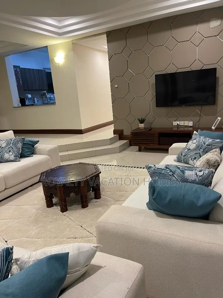 4 Bedroom Holiday Apartment in Mombasa Near Nyali Beach