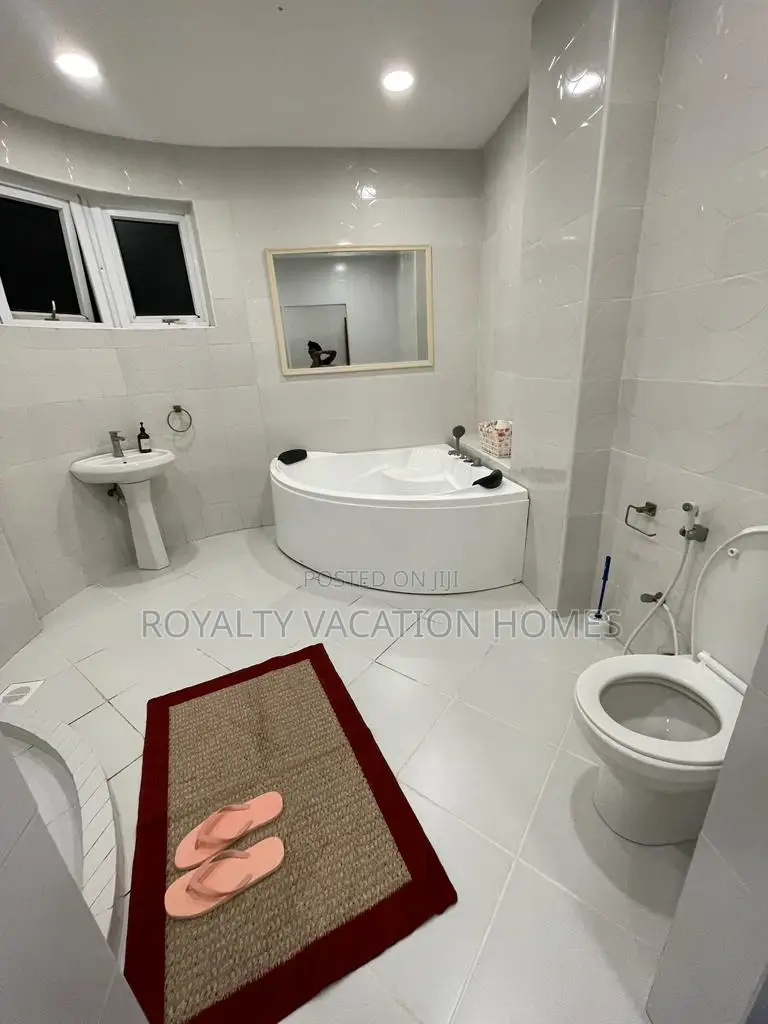 4 Bedroom Holiday Apartment in Mombasa Near Nyali Beach