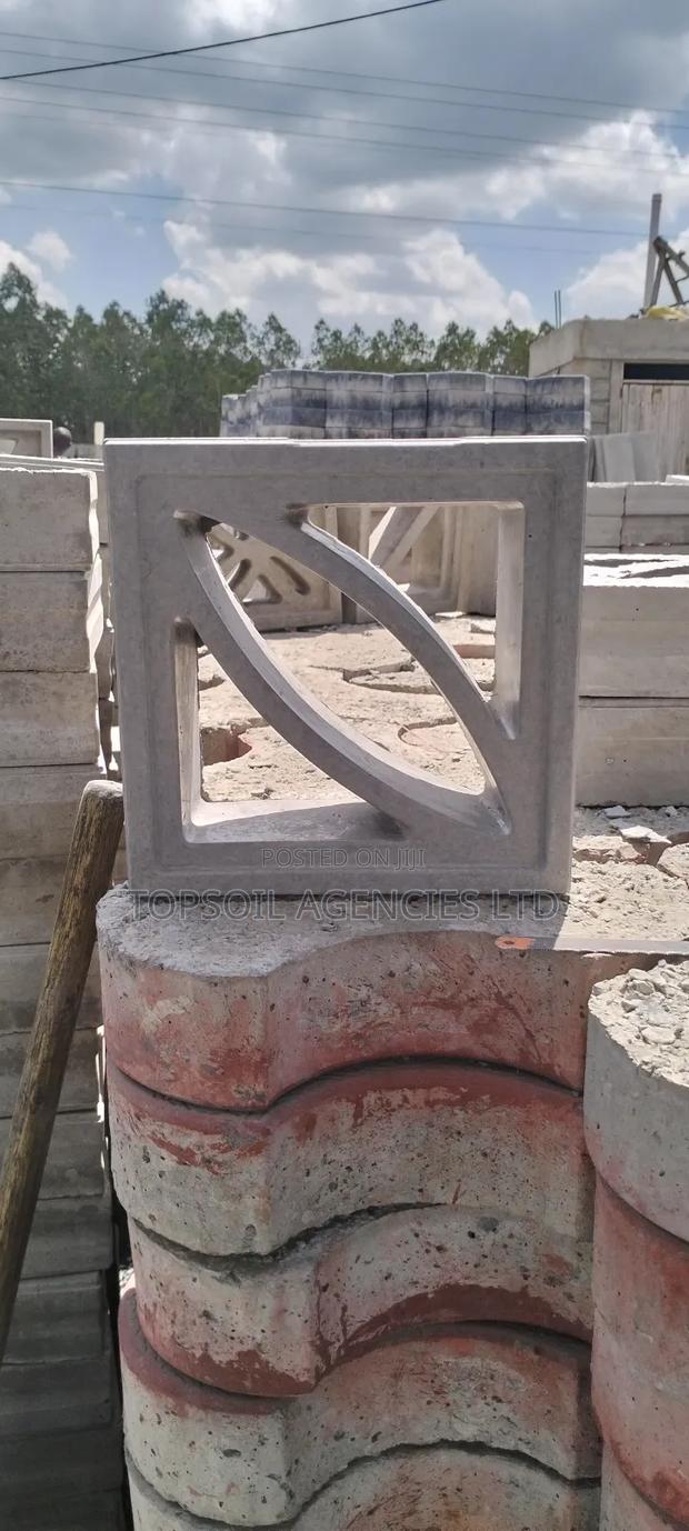 Unique Wall Vent Deco