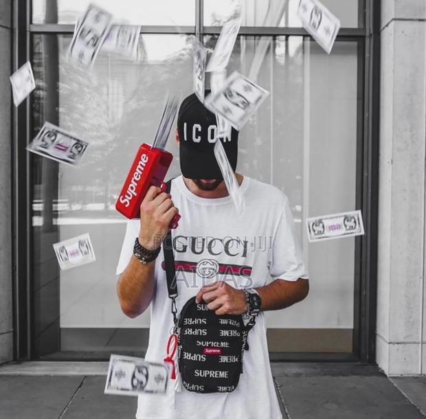 Supreme Money Spraying Gun - thumbnail 2