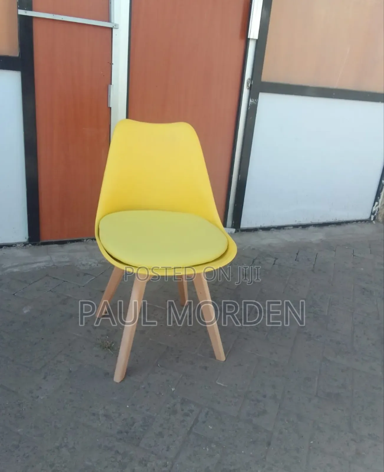Plastic Padded Eames Dining Chair