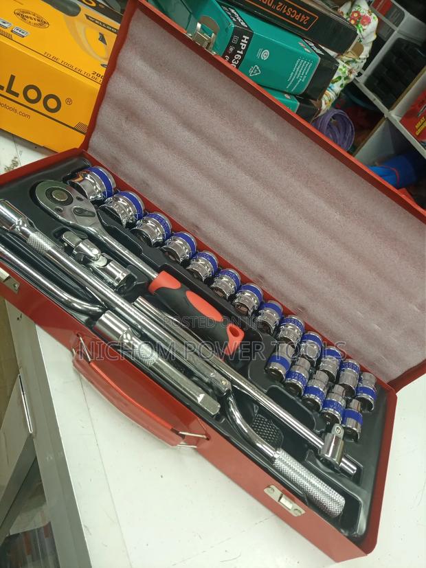 40pcs Chrome Vanadium Ratchet Socket/Box Spanner Set - main view